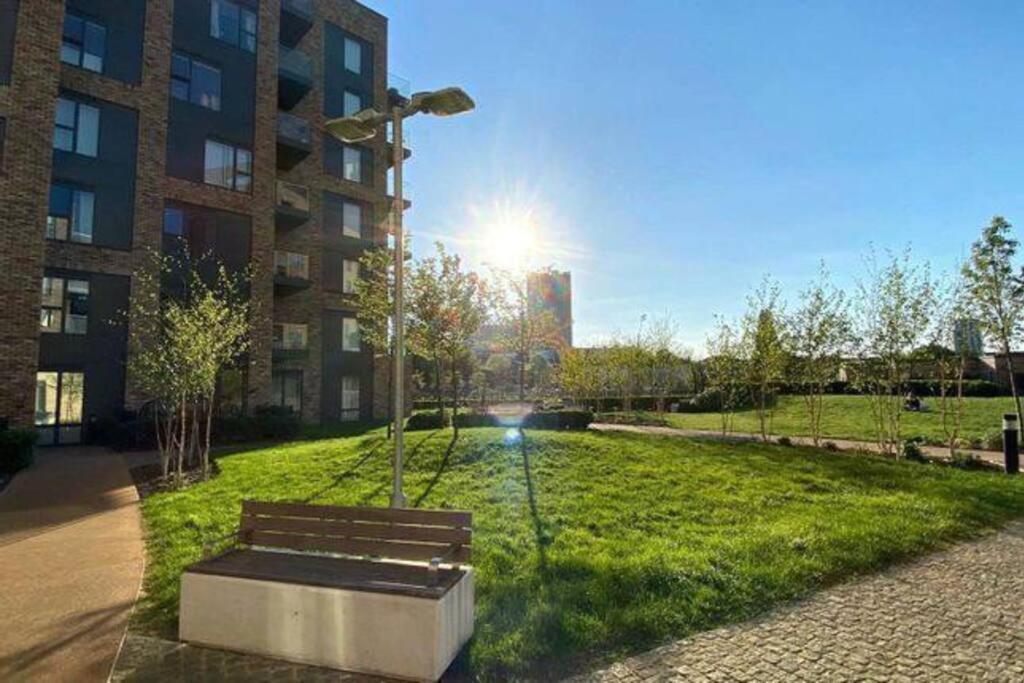 Luxury 2 Bed Ensuite 2 Bathroom Apartment East Croydon South Norwood 外观 照片