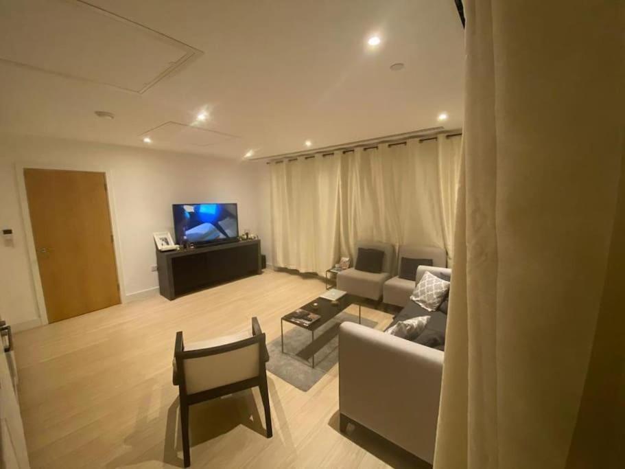 Luxury 2 Bed Ensuite 2 Bathroom Apartment East Croydon South Norwood 外观 照片